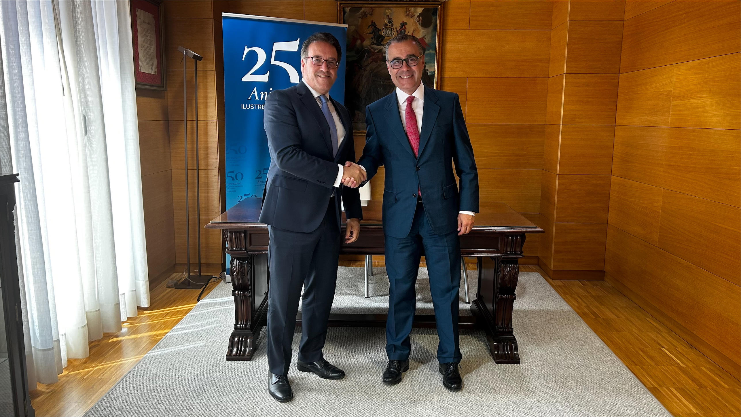 Aranzadi LA LEY  y el Colegio de Abogados de Oviedo renuevan su convenio de colaboración formativa