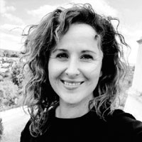 Sra. D.ª Isabel Santapau Martí